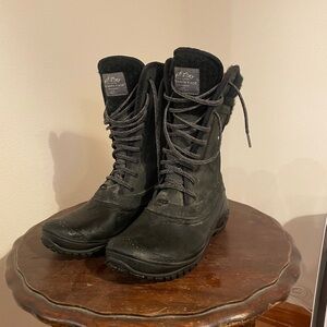 North face snow boots
